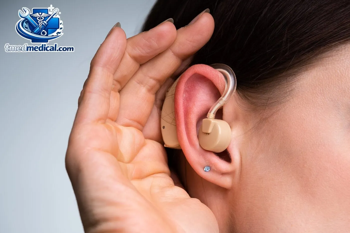 cách đeo và sử dụng máy trợ thính đúng cách hằng ngày